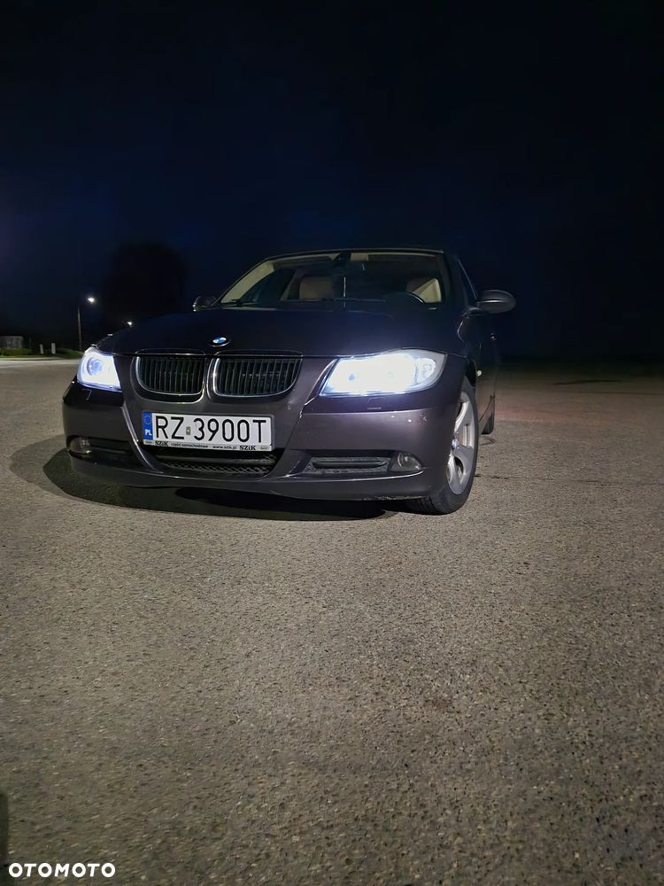 BMW Seria 3 320d - 19