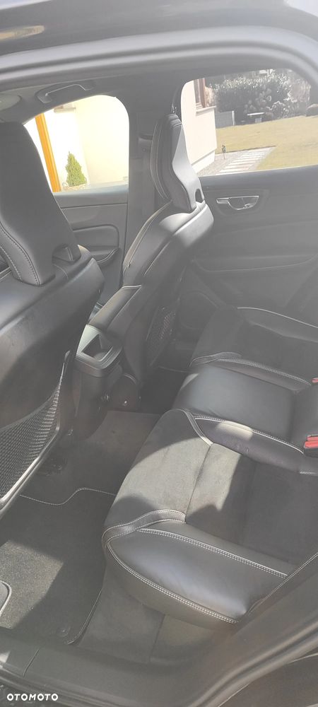 Volvo XC 60 D4 R-Design - 14