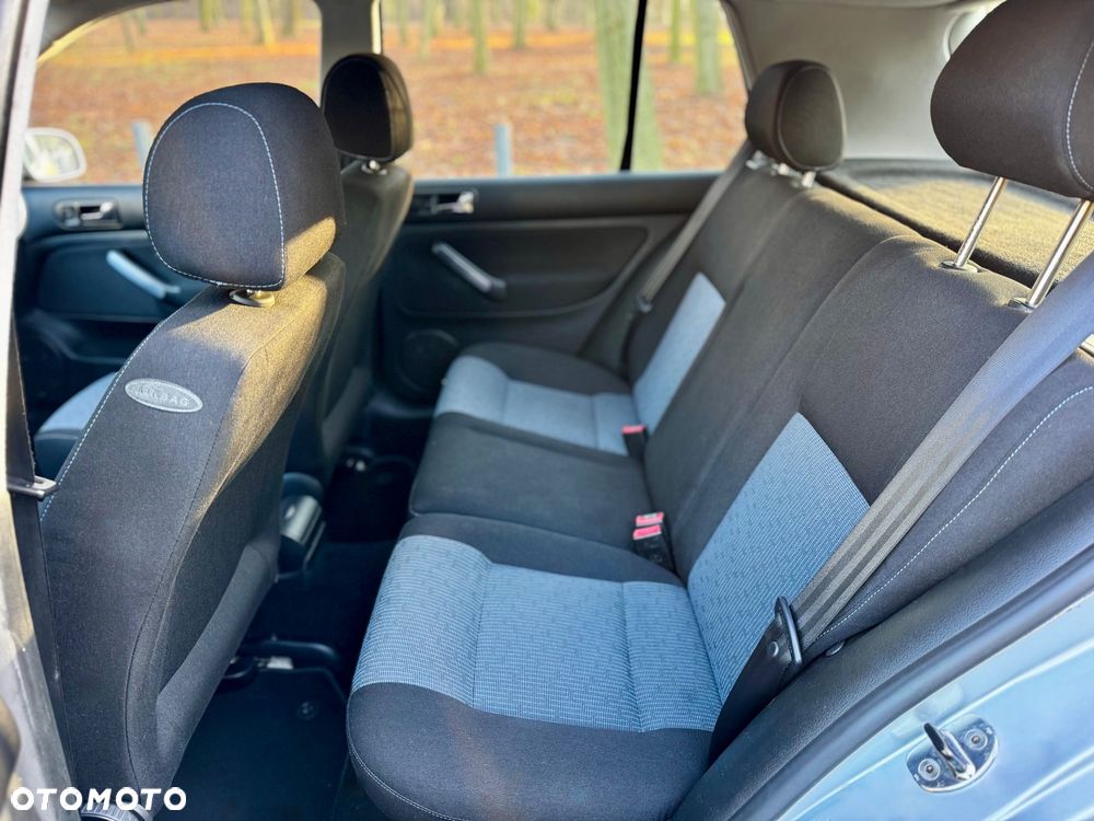 Volkswagen Golf - 14