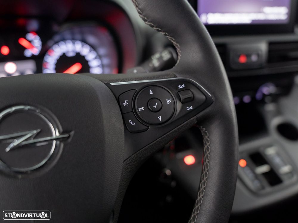 Opel Combo Cargo 1.5 CDTi L2H1 AT8 - 18