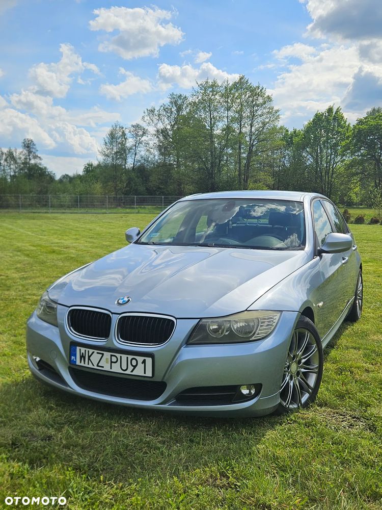 BMW Seria 3 318i Edition Sport - 2