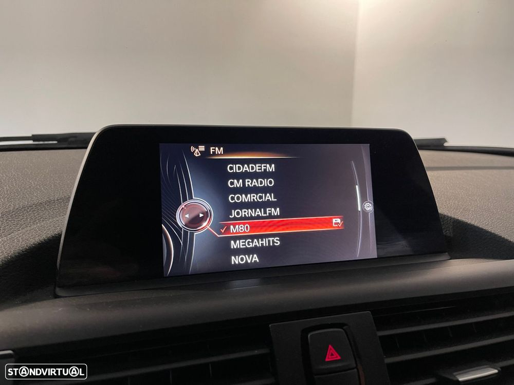 BMW 116 d Sport Line - 23