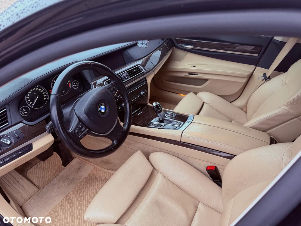 BMW Seria 7 730d - 10