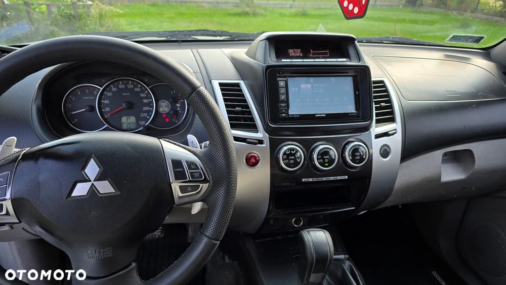 Mitsubishi Pajero Sport 2.5 DID Intense + - 7