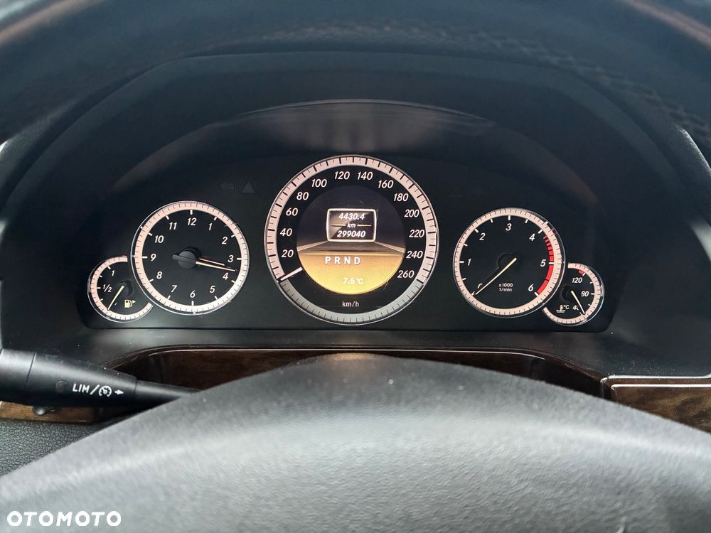 Mercedes-Benz Klasa E - 6