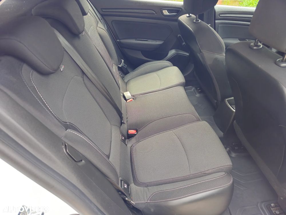 Renault Megane Blue dCi 116 Life - 12