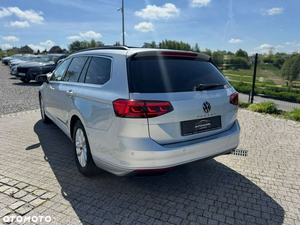 Volkswagen Passat - 7