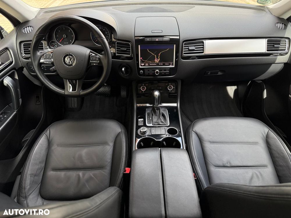 Volkswagen Touareg - 12