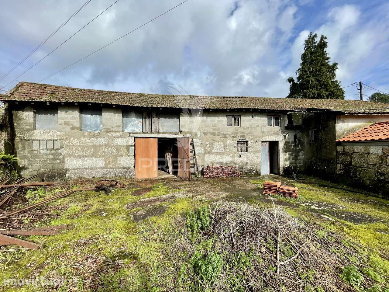CASA DE CAMPO - PARA RECUPERAÇÃO - LUGAR DE REGUENGO - BOIM - LOUSADA - Grande imagem: 3/23