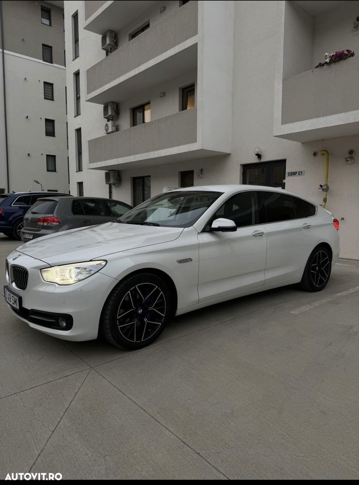 BMW Seria 5 520d Aut. Luxury Line - 1