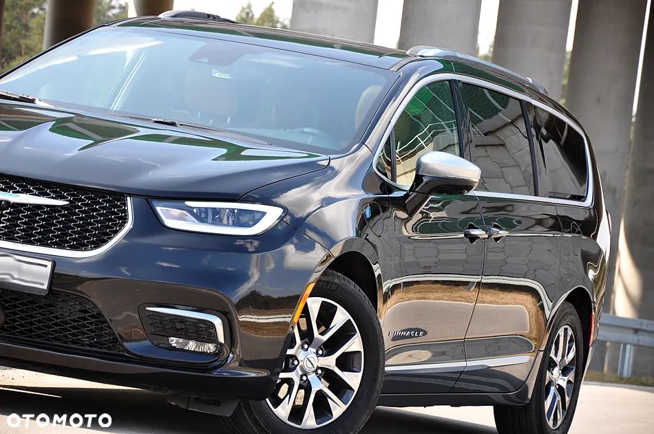 Chrysler Pacifica - 3