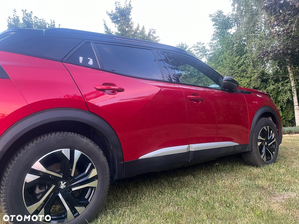 Peugeot 2008 136 GT - 12