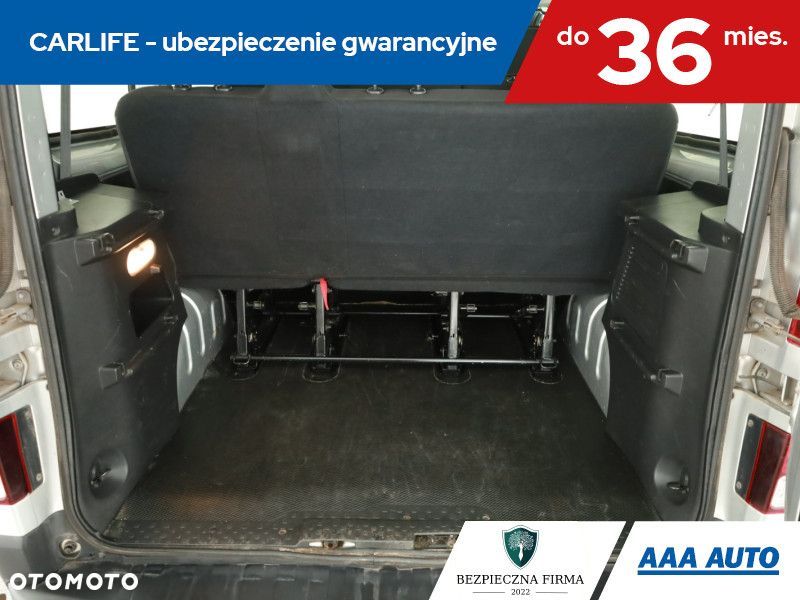 Renault Trafic - 19