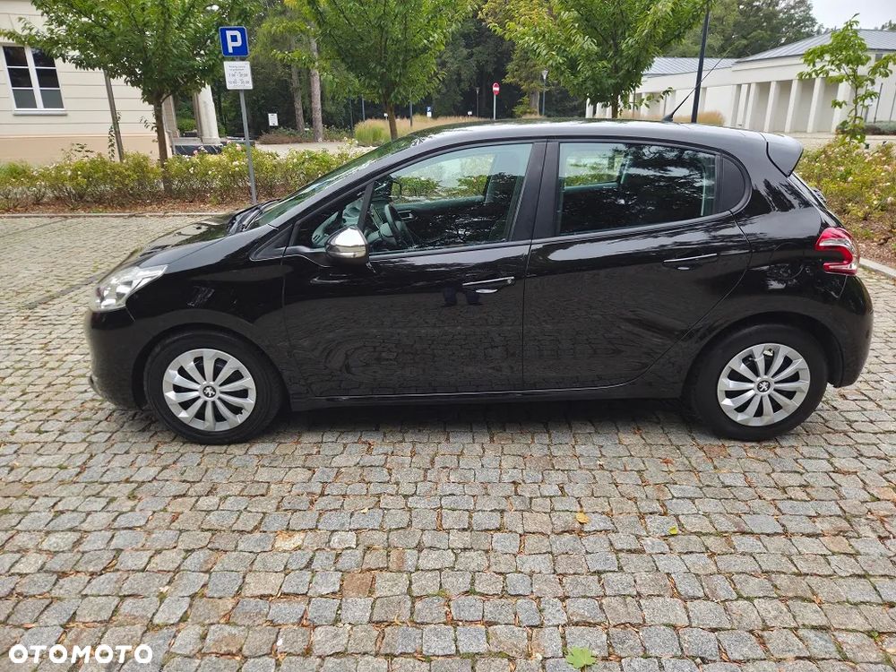 Peugeot 208 1.6 e-HDi Allure STT - 1