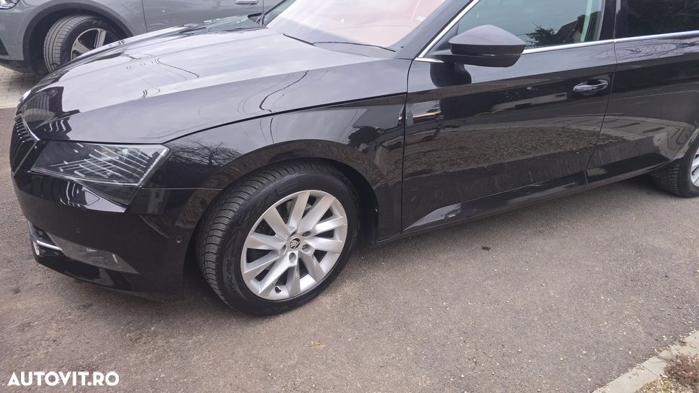 Skoda Superb 1.6 TDI DSG Style - 27