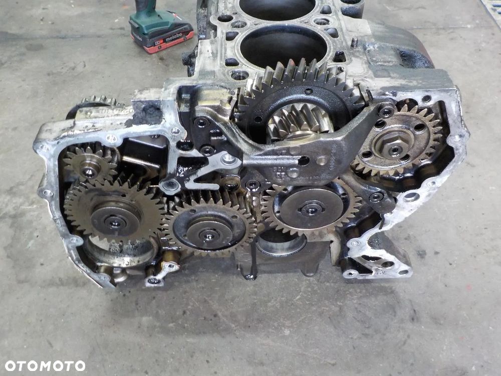 VW T5 2.5 TDI BNZ BPC BLOK SILNIKA - 7