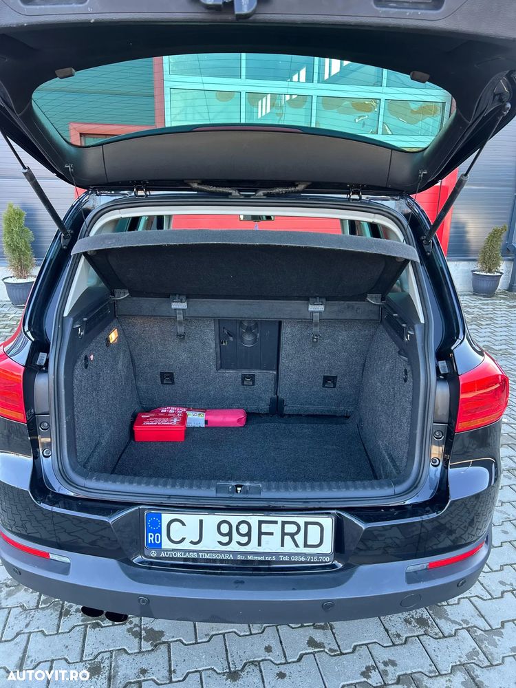 Volkswagen Tiguan - 8