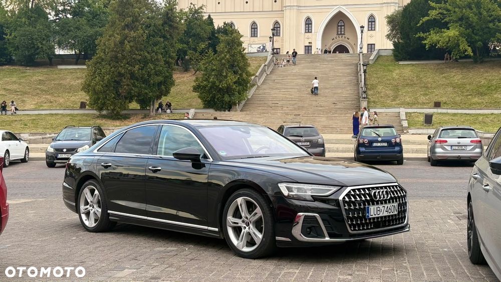 2022 Audi A8, photograph 3