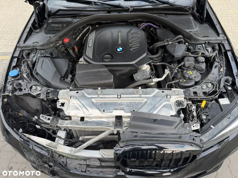 BMW Seria 3 320d xDrive mHEV M Sport - 11