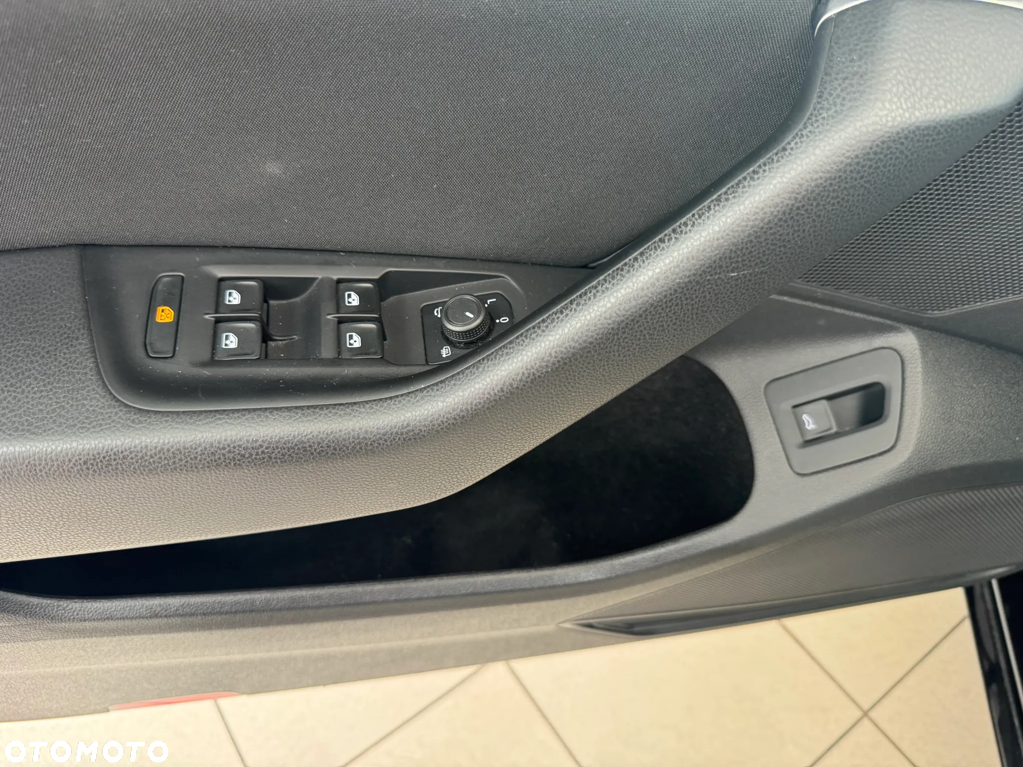 Volkswagen Passat 2.0 TSI Business DSG - 16