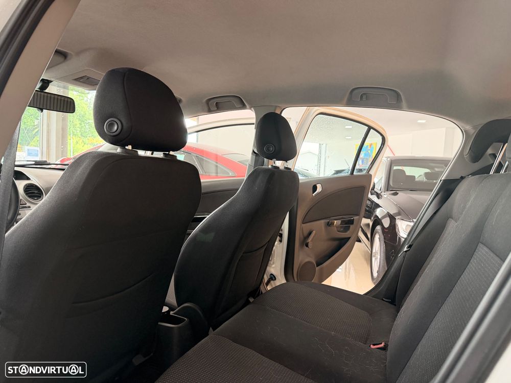 Opel Corsa 1.3 CDTi Enjoy - 11