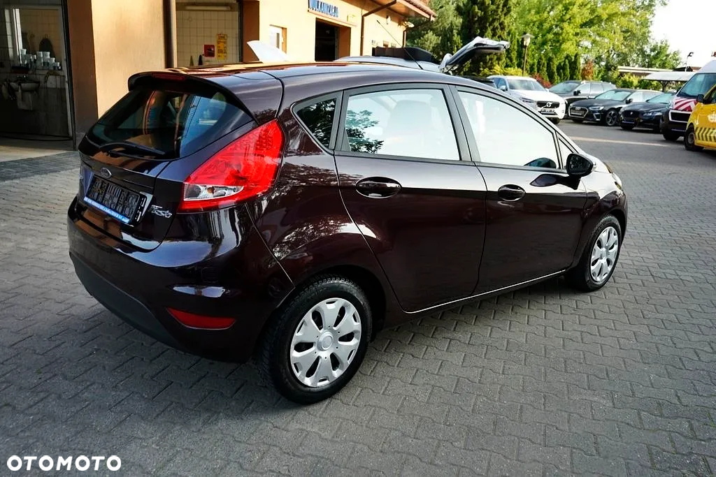 Ford Fiesta - 9