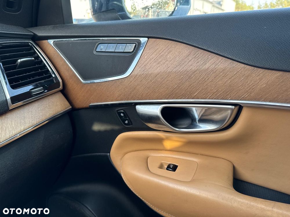 Volvo XC 90 T6 AWD Inscription 7os - 24