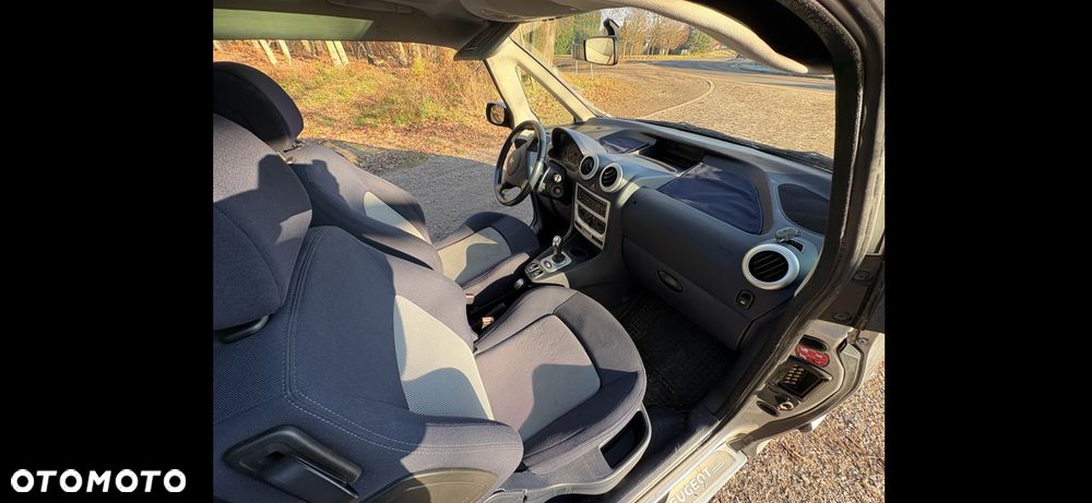 Peugeot 1007 1.6 Trendy 2-Tronic - 18