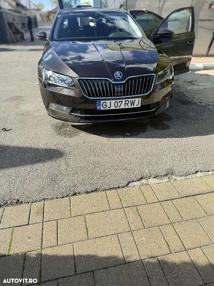 Skoda Superb 1.6 TDI DSG Ambition - 1