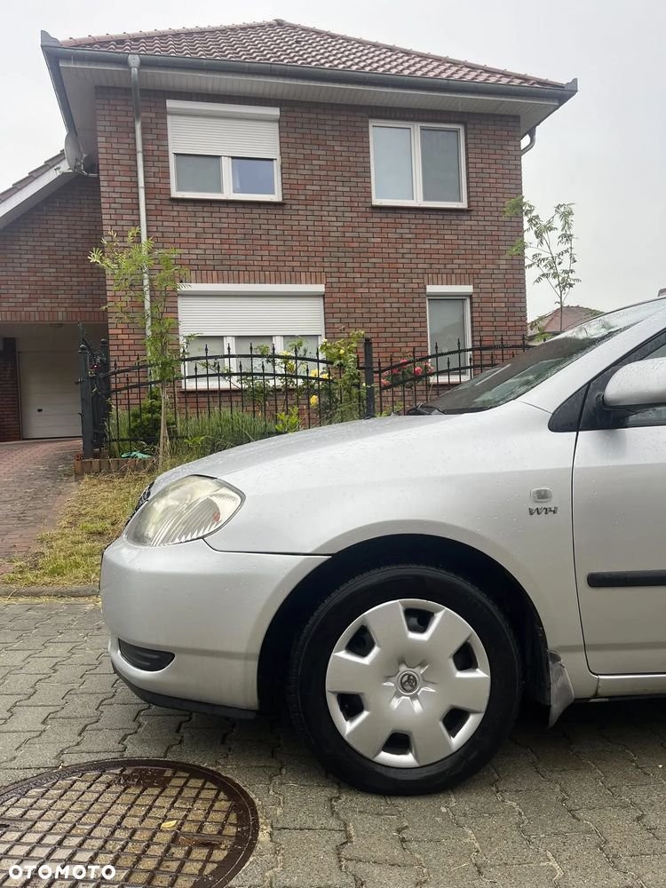 Toyota Corolla 1.4 VVT-i Base - 4