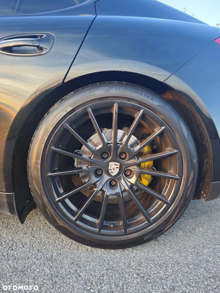 Porsche Panamera Diesel - 27