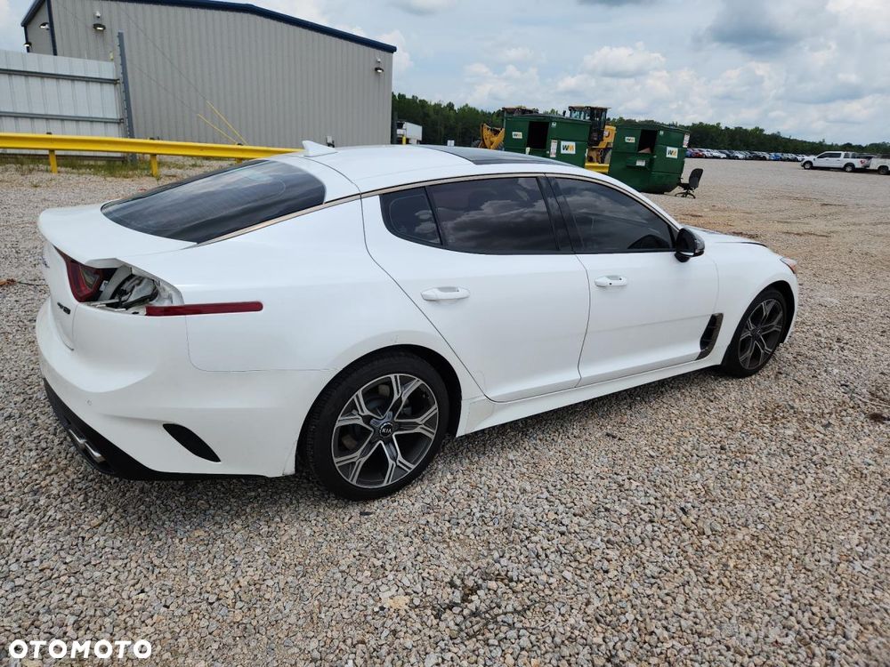 Kia Stinger 2.0 T-GDI OPF GT Line - 4
