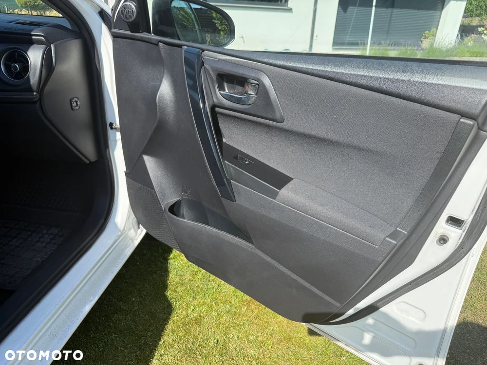 Toyota Auris 1.6 Classic Plus - 7