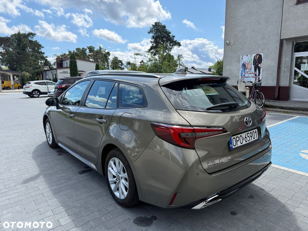 Toyota Corolla 2.0 Hybrid Comfort - 5