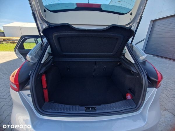 Ford Focus - 12