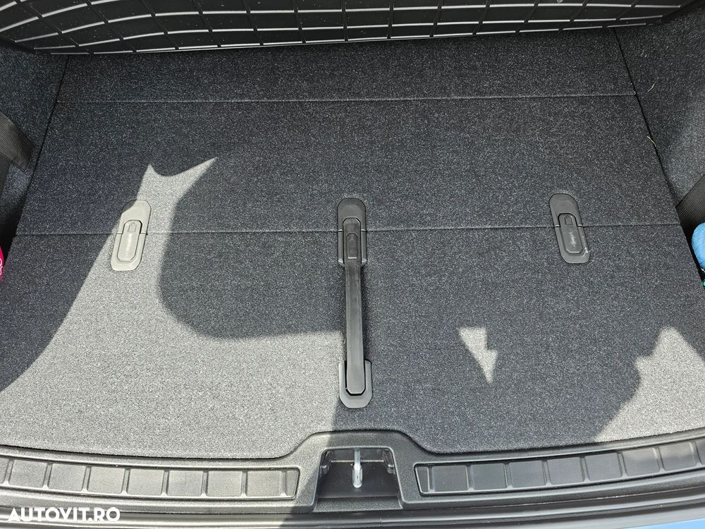 Volvo XC 40 B4 B AWD DKG Plus Dark - 21