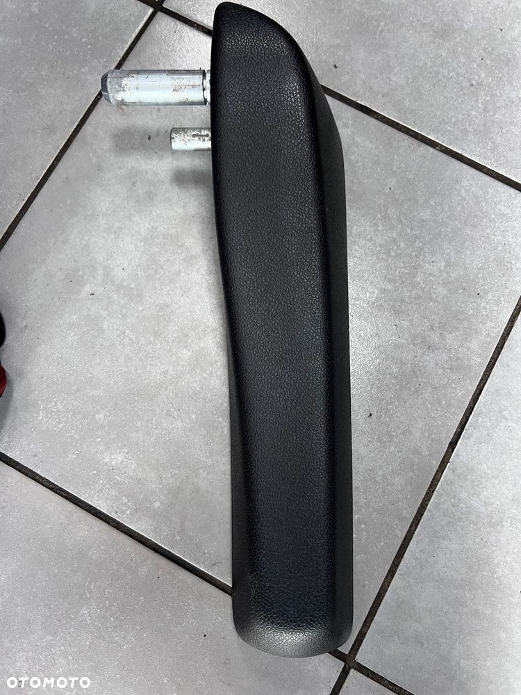 Podłokietnik fotela kierowcy Renault Master III - 1