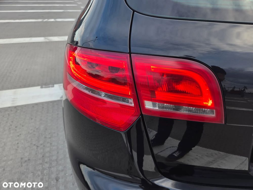Audi A3 Sportback 2.0 TDI DPF S line Sportpaket plus - 12