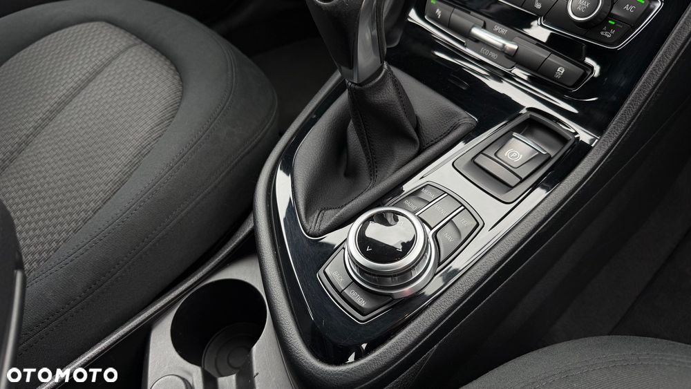 BMW Seria 2 218i GT Advantage - 28