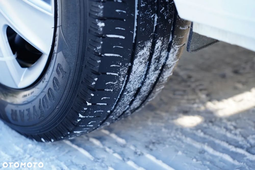 Ford TRANSIT / CHŁODNIA /  TRZY  ZABUDOWY IZOTERMICZNE / TRIO TEMPERATURA  / SPROWADZONY - 15