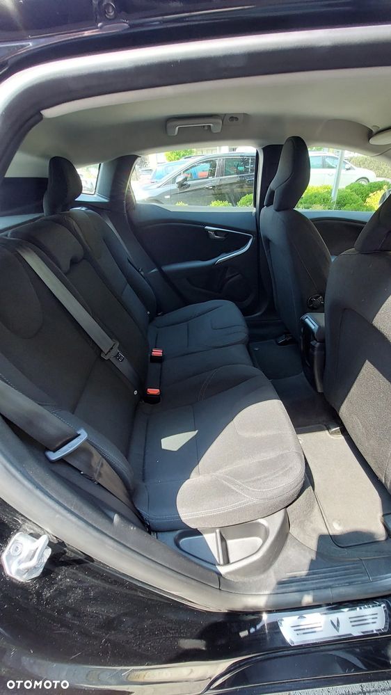 Volvo V40 D2 Drive-E Momentum - 14