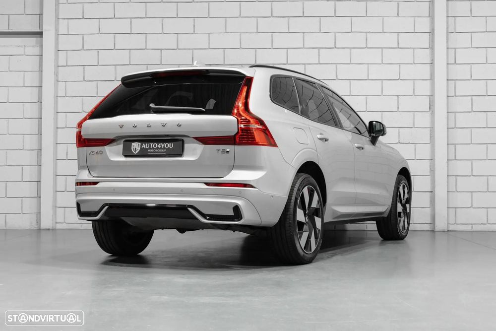Volvo XC 60 T8 AWD Plus Black Edition - 5
