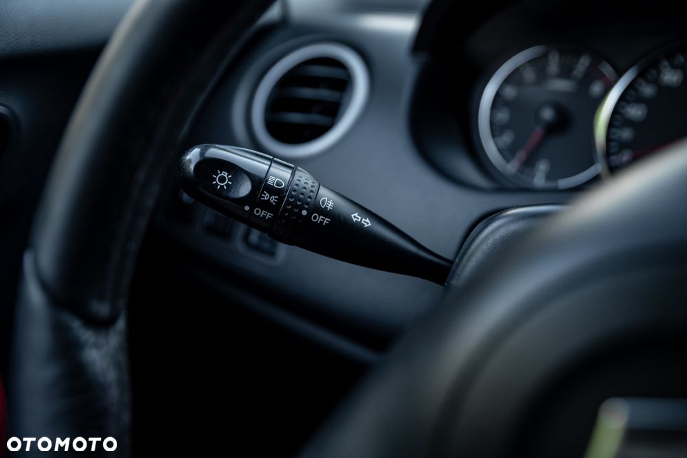 Suzuki Swift 1.6 Sport - 32