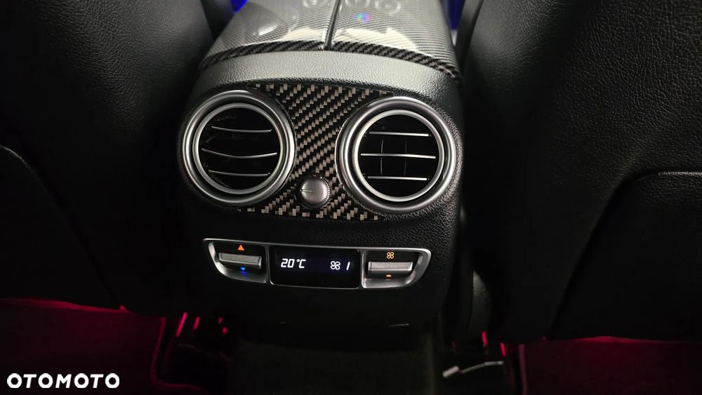 Mercedes-Benz GLC 220 d 4Matic 9G-TRONIC AMG Line Plus - 17