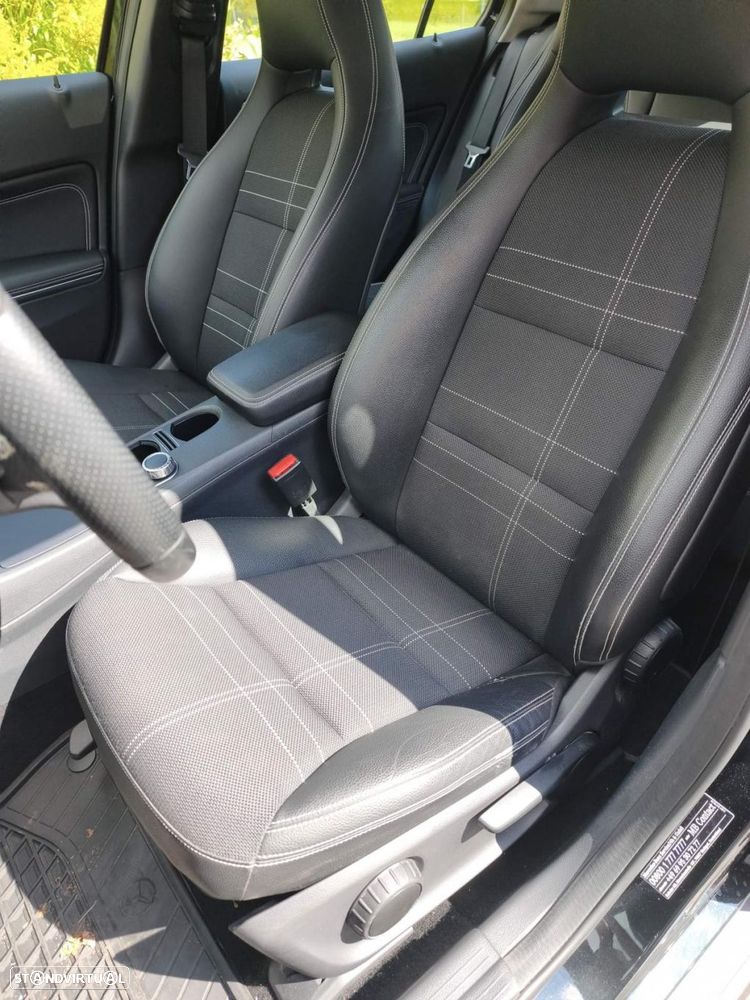 Mercedes-Benz GLA 180 d Urban Aut. — fotografia 7
