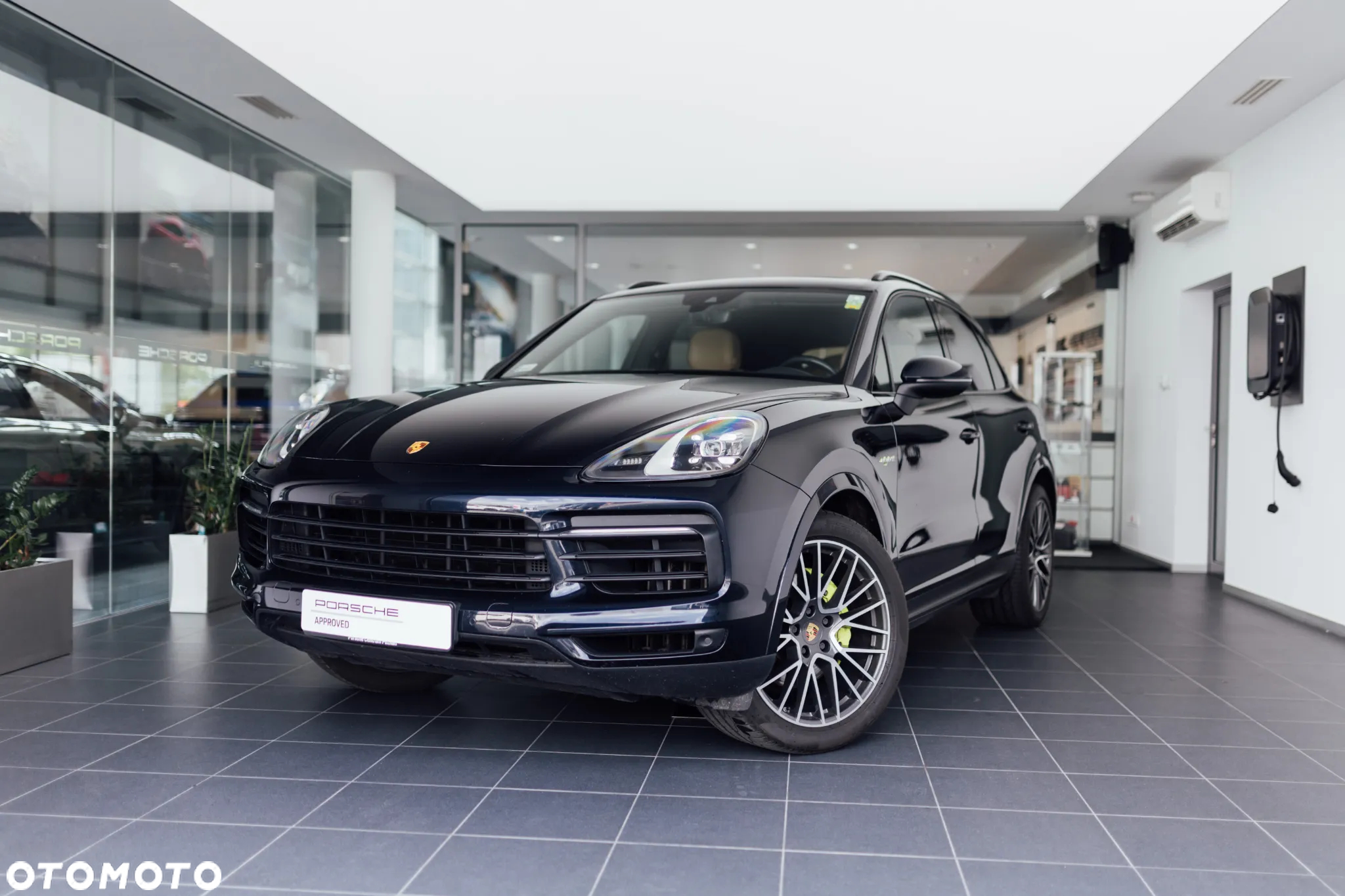 Porsche Cayenne E-Hybrid - 2