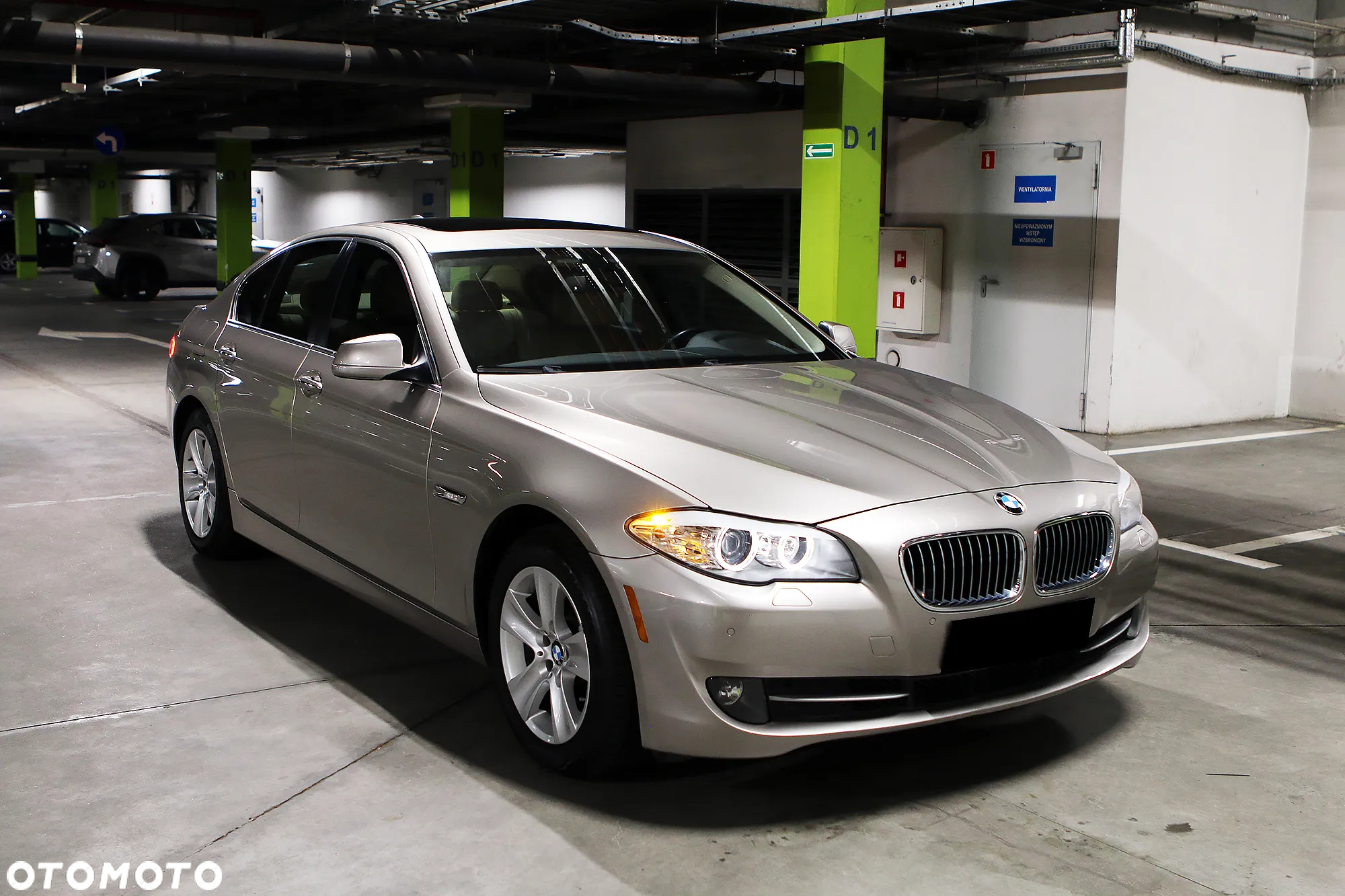 BMW Seria 5 528i - 13