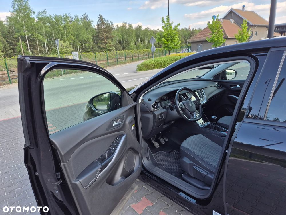 Opel Grandland X 1.2 T GPF Enjoy S&S - 9