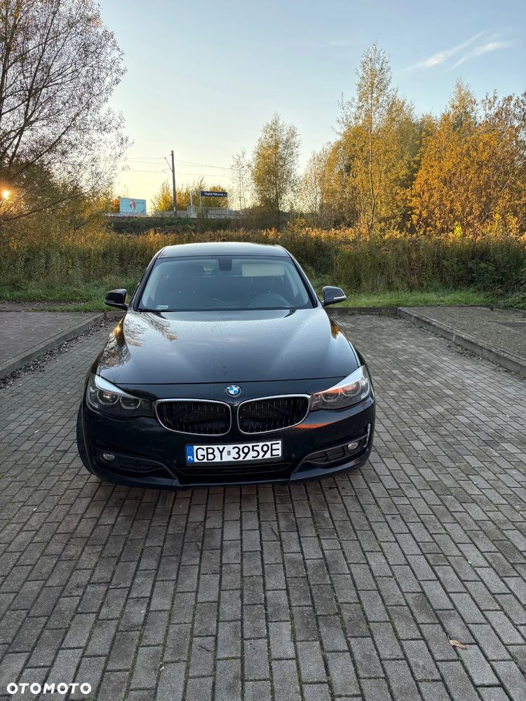BMW 3GT 320d xDrive Advantage - 2