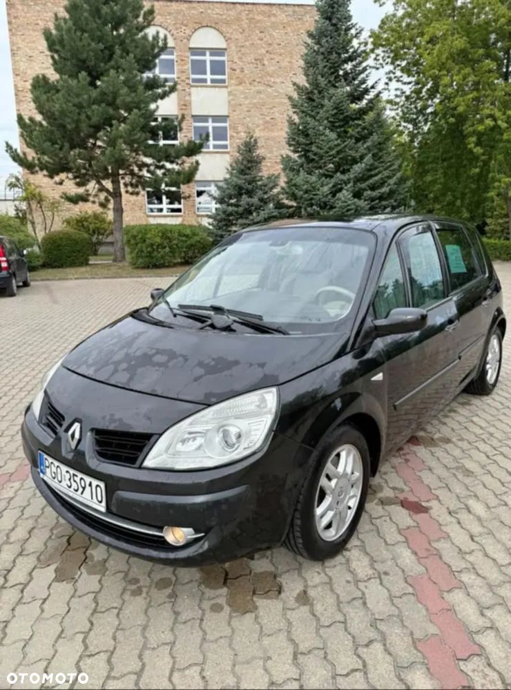 Renault Scenic - 1